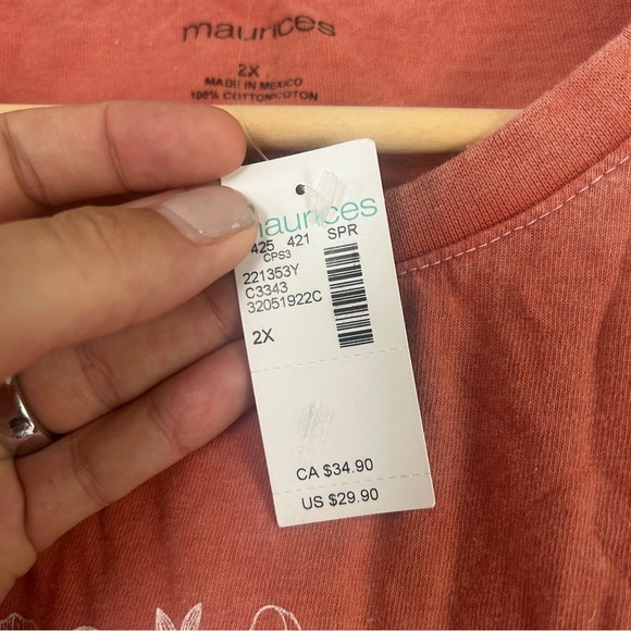 NWT Maurices Coral Floral Skull Relaxed Fit Graphic Tee Casual Comfy 2X - Picture 3 of 7